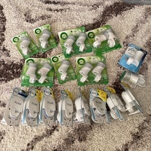 Lot of 21 Febreze, Air Wick & Glade Air Freshners Plug Ins